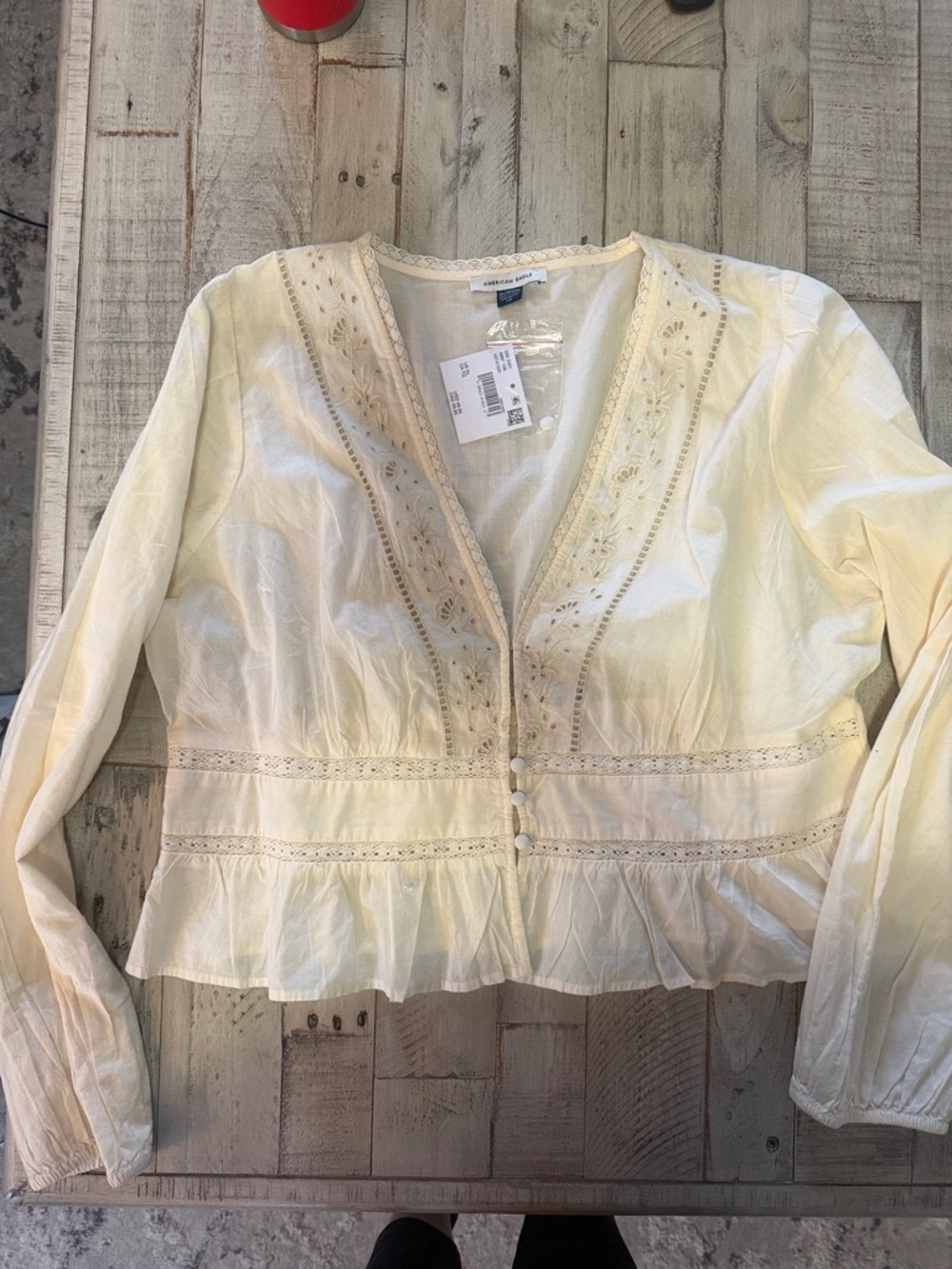 AE nwt xl  Cream Embroidered Peplum Button-Front Blouse